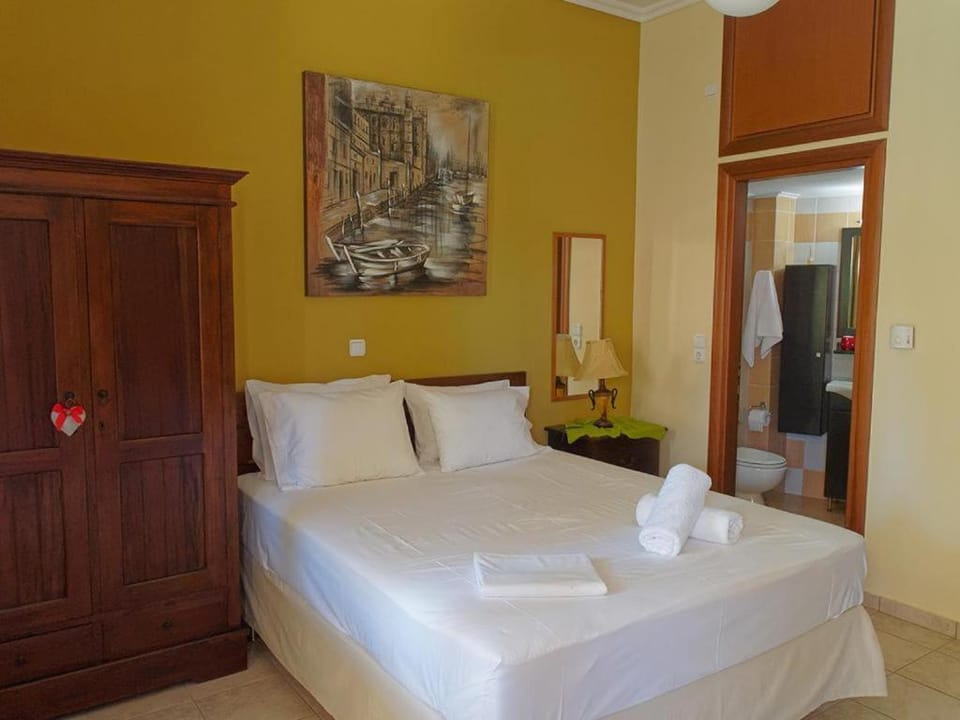 N&M-Methana Apartment in Argolis, Greece