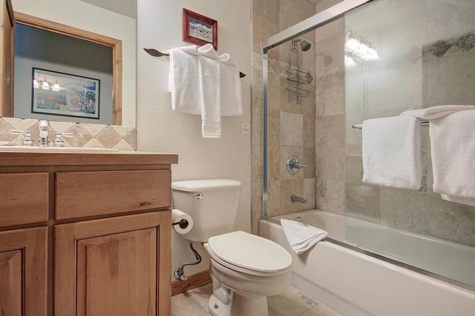 Riverbend Lodge 102 by Great Western Lodging Apartment in Breckenridge