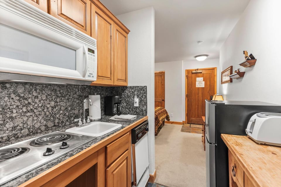 Riverbend Lodge 109 by Great Western Lodging Apartment in Breckenridge