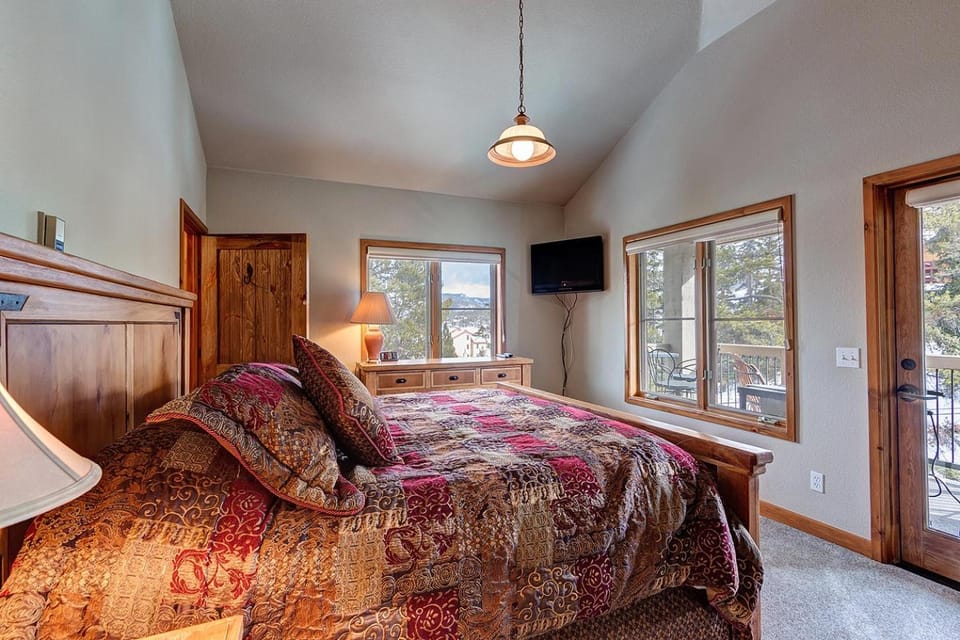 Riverbend Lodge 201 by Great Western Lodging Apartment in Breckenridge