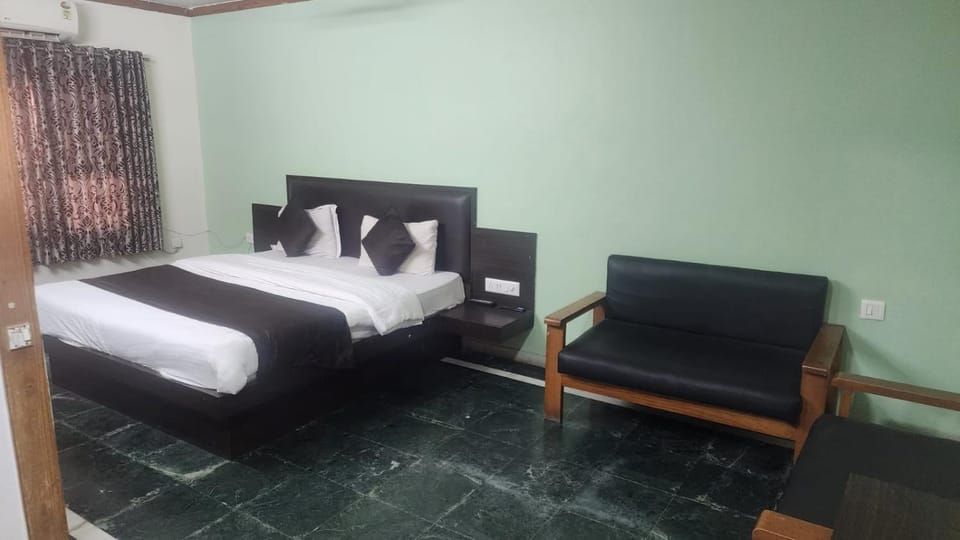 Hotel Sunshine Bed and Breakfast in Gujarat