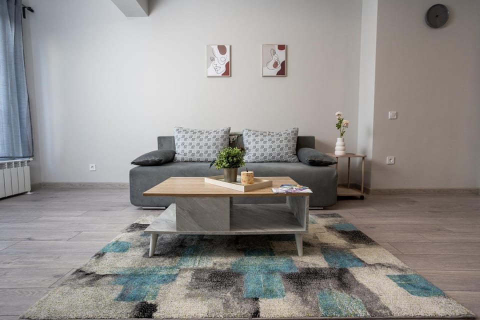 Free Parking Modern 1BR Comfort in Oborishte Apartment in Sofia
