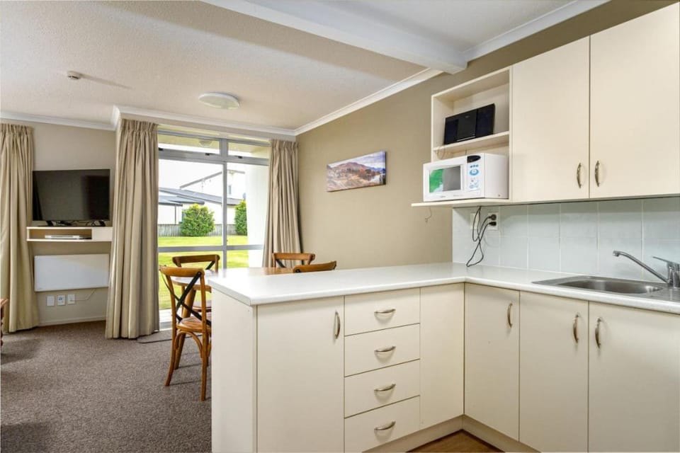 TV and multimedia, Kitchen or kitchenette