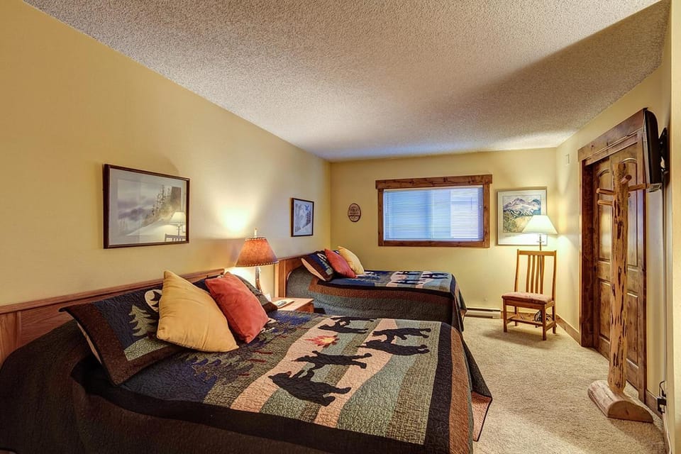 Sawmill Creek Condo 304 by Great Western Lodging Apartment in Breckenridge
