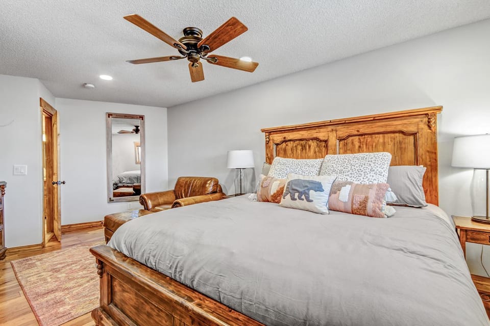 Sawmill Creek Condo 314 by Great Western Lodging Apartment in Breckenridge