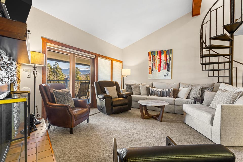 Sawmill Creek Condo 403 by Great Western Lodging Apartment in Breckenridge
