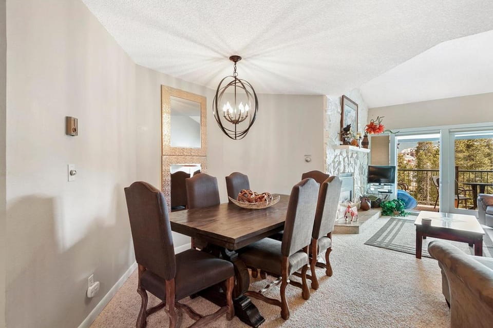 Sawmill Creek Condo 406 by Great Western Lodging Apartment in Breckenridge