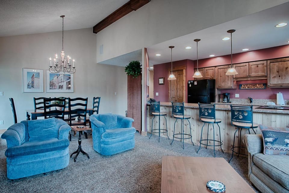 Sawmill Creek Condo 408 by Great Western Lodging Apartment in Breckenridge