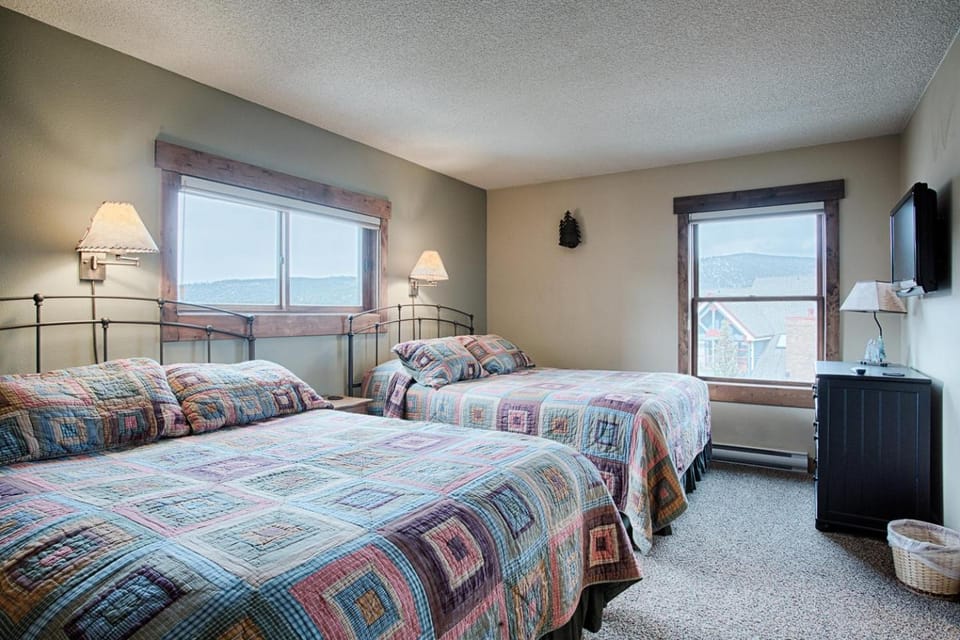 Sawmill Creek Condo 408 by Great Western Lodging Apartment in Breckenridge