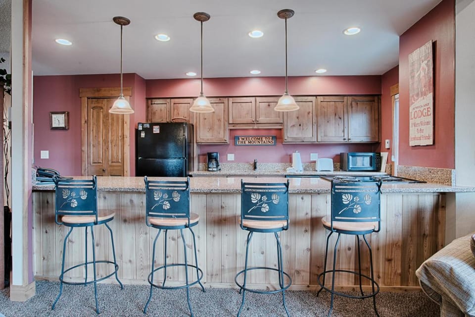Sawmill Creek Condo 408 by Great Western Lodging Apartment in Breckenridge