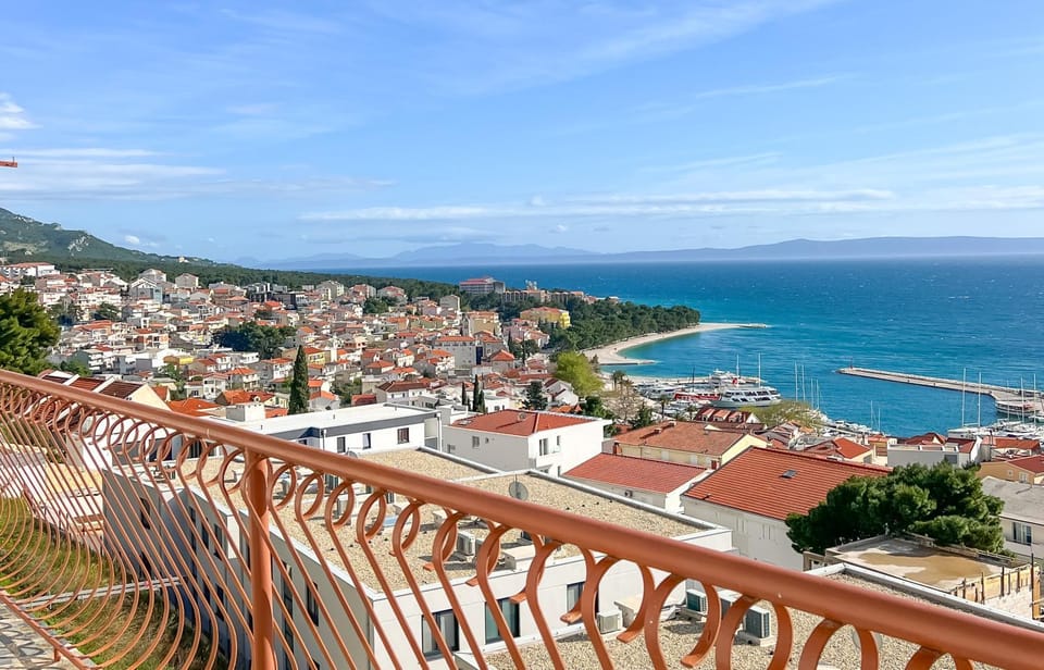 Day, View (from property/room), Balcony/Terrace, Beach, City view, Sea view