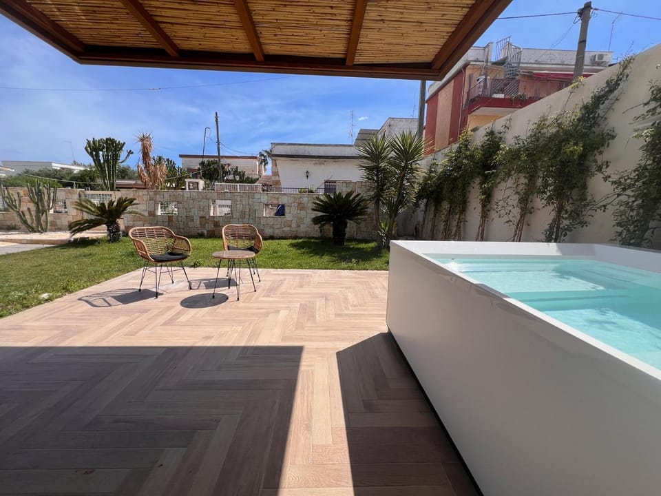Patio, Natural landscape, Hot Tub, Pool view