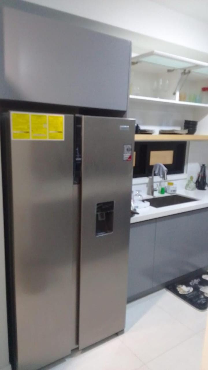 Kitchen or kitchenette, minibar, oven