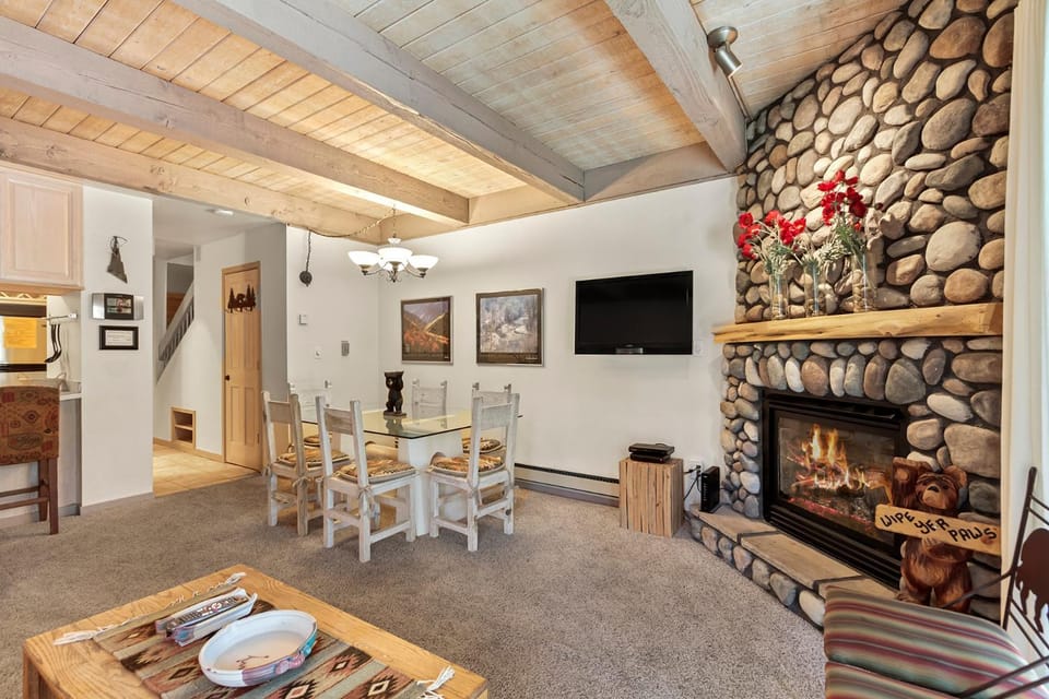Snowdrop 12 by Great Western Lodging Apartment in Breckenridge