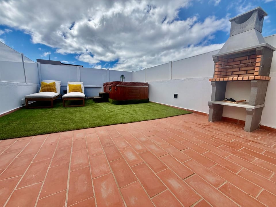 Casa Fayna Solarium con jacuzzi y barbacoa Apartment in Arrecife