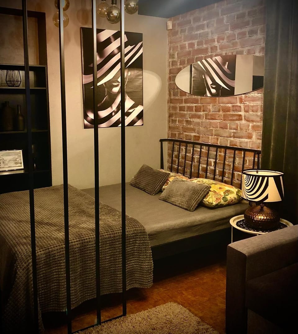 Happy House A Grey Apartment in Klaipėda