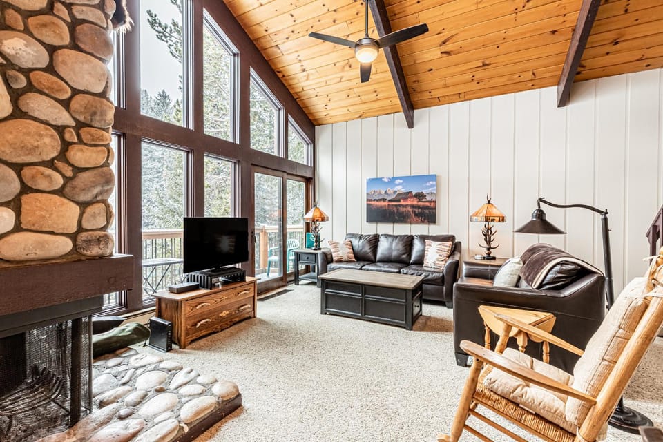 Tannenbaum by the River 302 by Great Western Lodging Apartment in Breckenridge