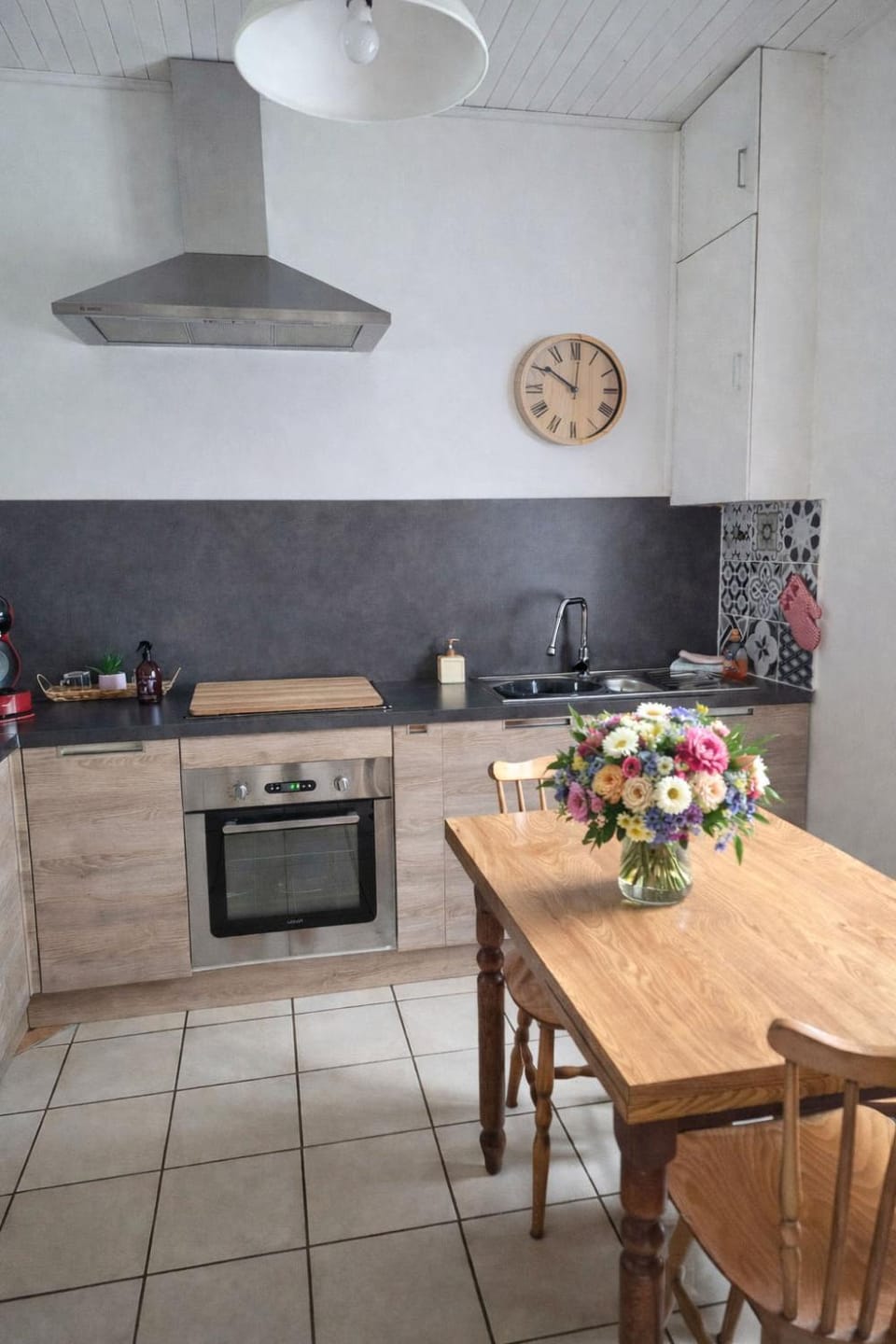Dining area, Communal kitchen