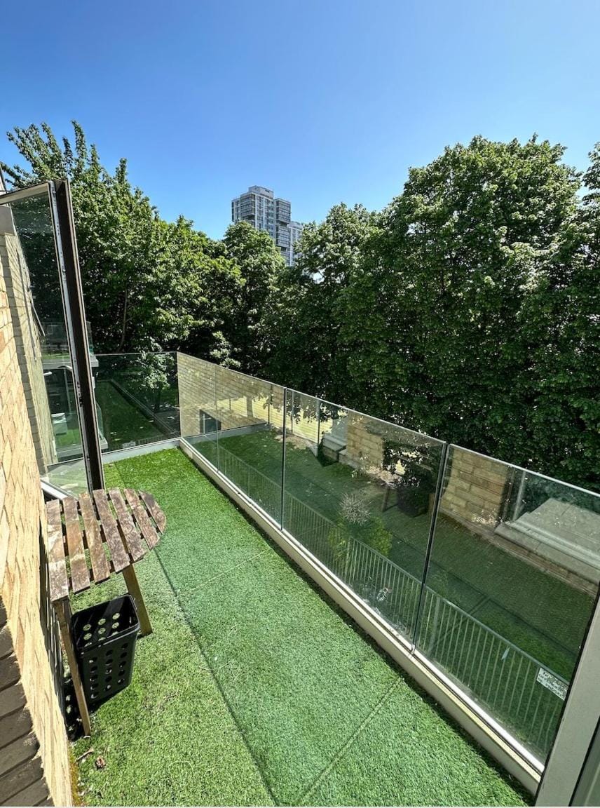 Stunning Clapham two bed flat Apartment in London