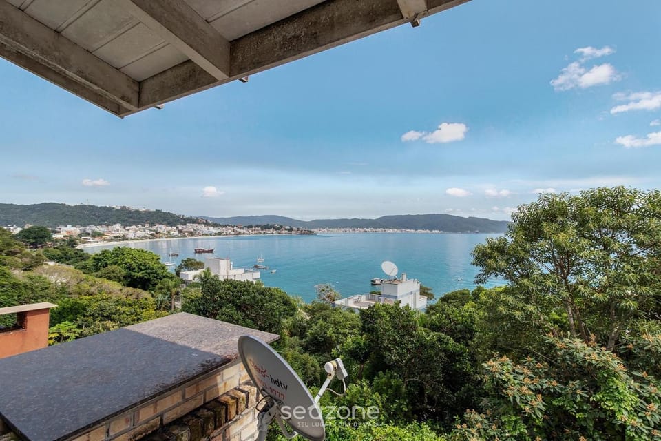 View (from property/room), Balcony/Terrace, City view, Mountain view, Sea view