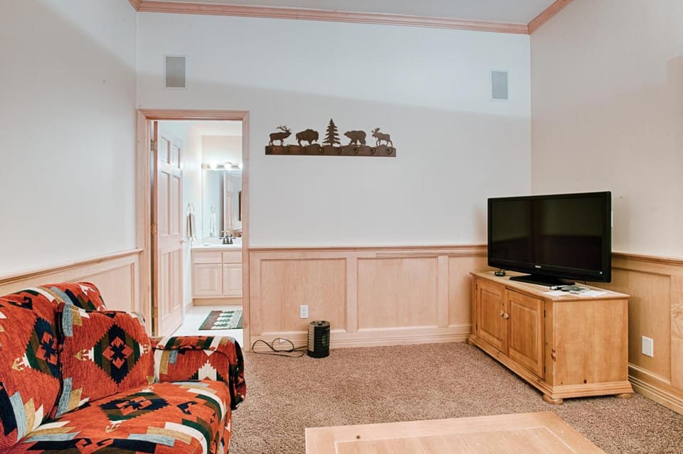 The Pines 51 by Great Western Lodging House in Breckenridge