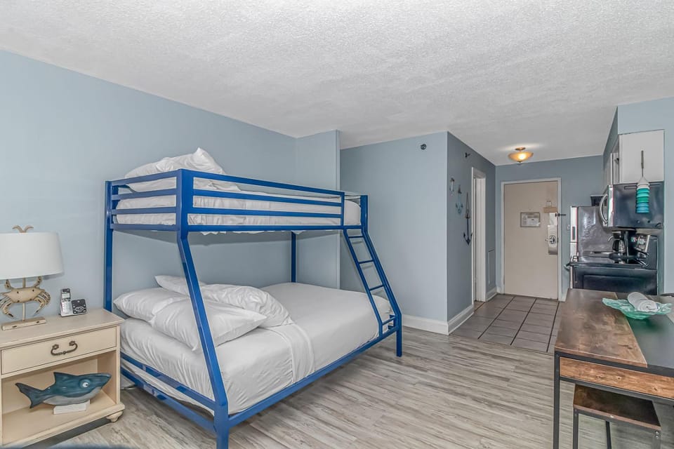 Ocean View Studio with 3 Beds! Sea Mist 51303 House in Myrtle Beach
