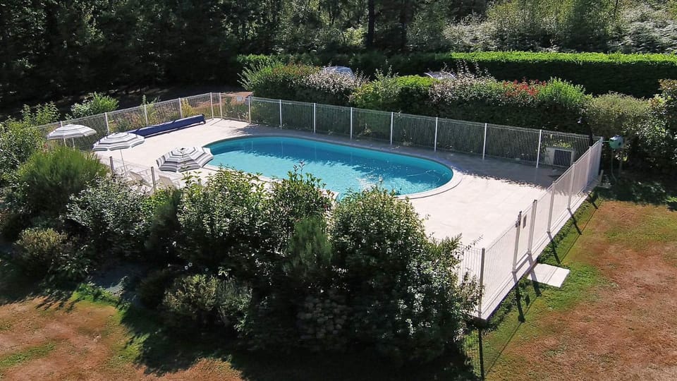 Domaine du grand roc-Gîte 2- Le Roitelet House in Nouvelle-Aquitaine