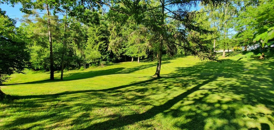 Domaine du grand roc-Gîte 2- Le Roitelet House in Nouvelle-Aquitaine