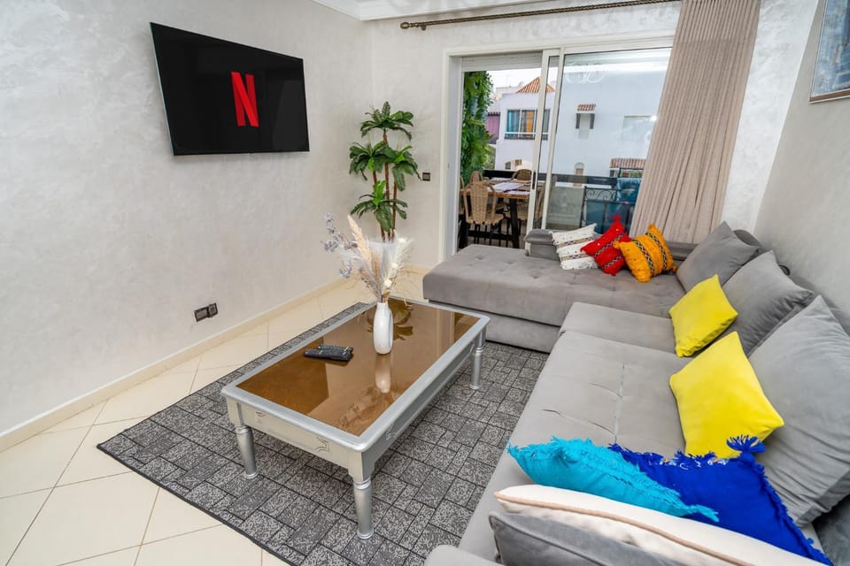 Communal lounge/ TV room, TV and multimedia, Seating area