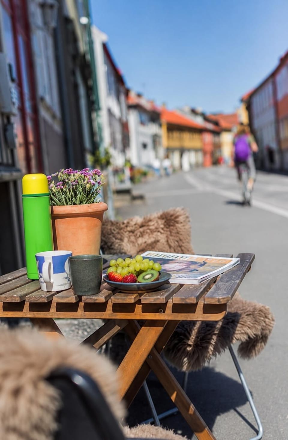 Street view, Quiet street view