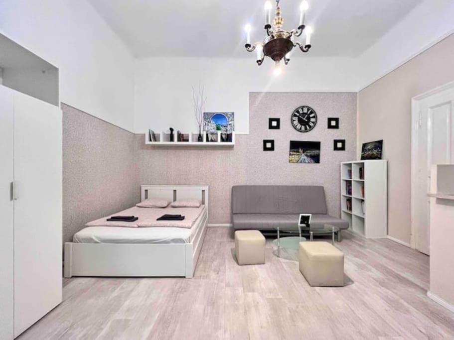 Urban Escape-Cozy Studio in city center Apartment in Budapest