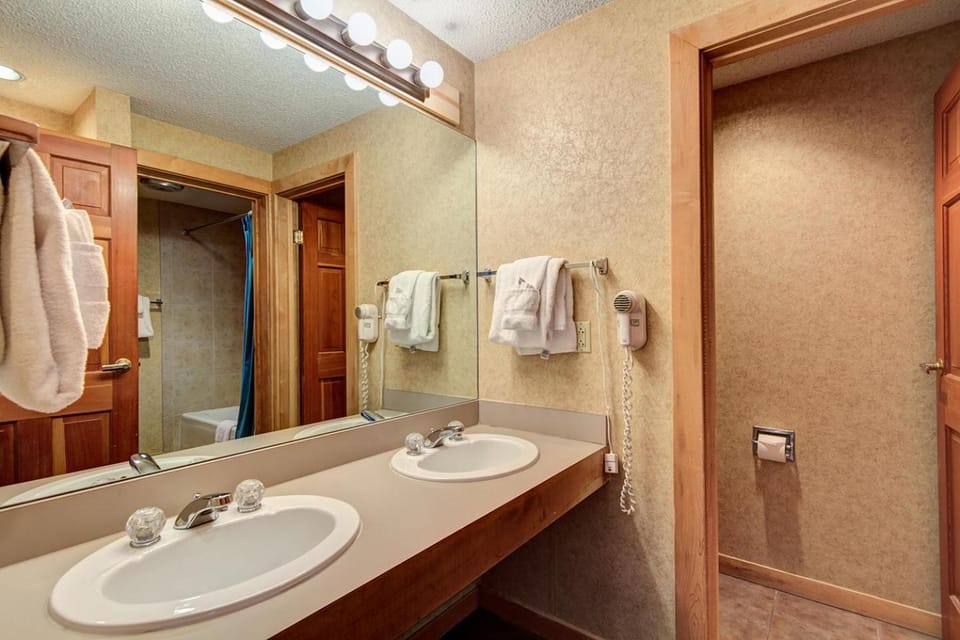 Village at Breckenridge 4708 by Great Western Lodging Apartment in Breckenridge