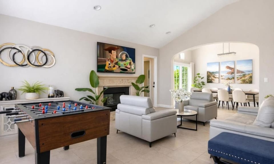Disneyland Vineyard Villa 6Bed 4Bath Game House in Anaheim