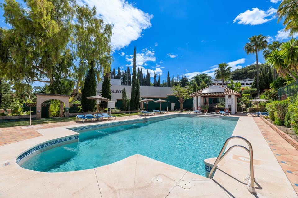 Natural landscape, Swimming pool, sunbed