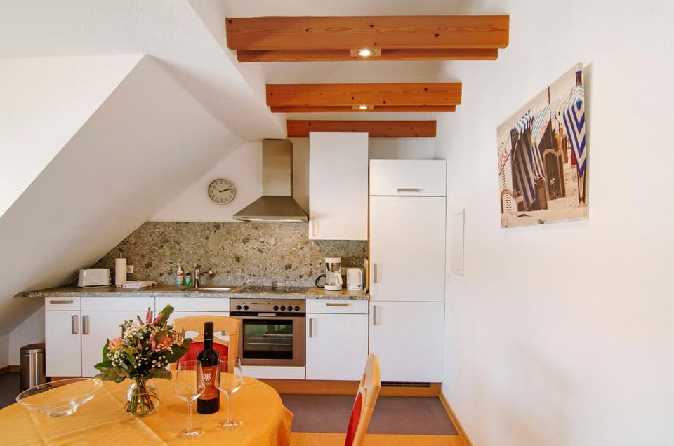 Property building, Kitchen or kitchenette, Living room