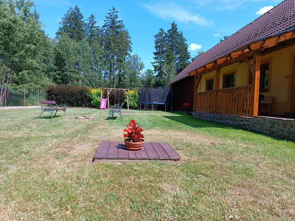 Chalupa u hájenky Vršková House in South Bohemian Region