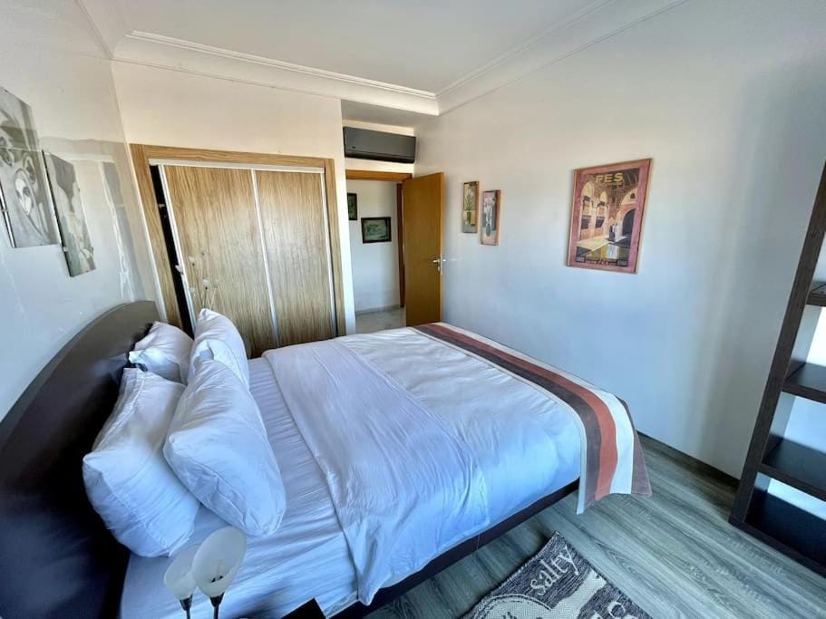 Miramar Luxury apartment Front Beach View Apartment in Mohammedia