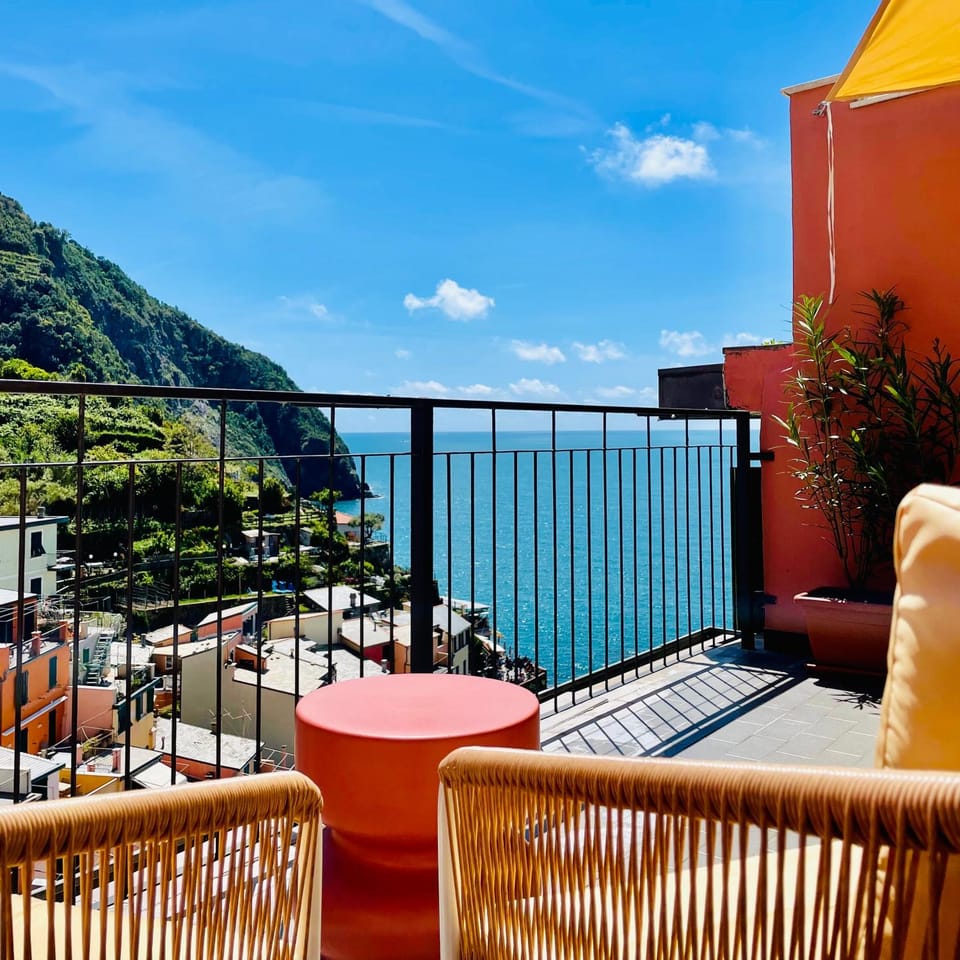 Natural landscape, View (from property/room), Balcony/Terrace, Mountain view, Sea view