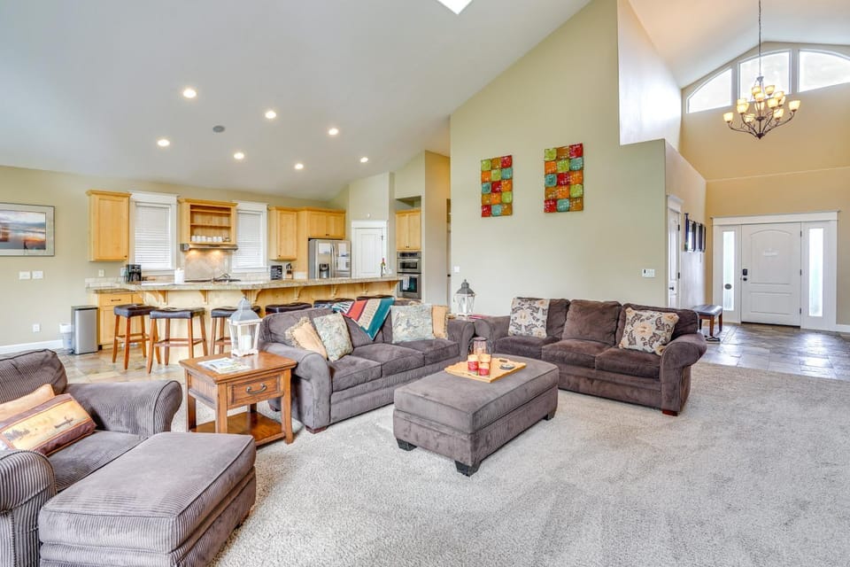 Redmond Golf Getaway - Near Smith Rock State Park! House in Oregon