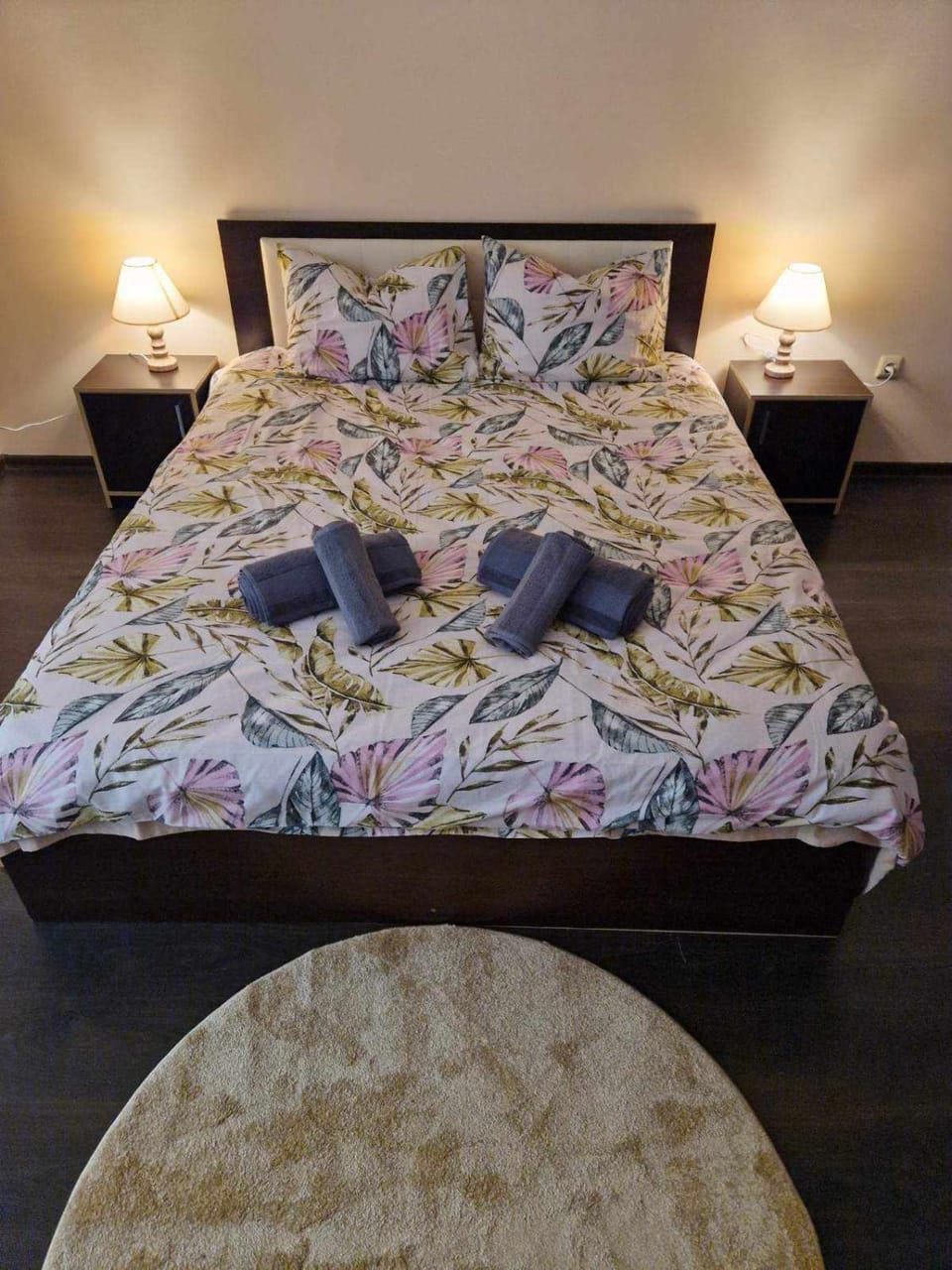 Bed, Photo of the whole room, Bedroom, wardrobe