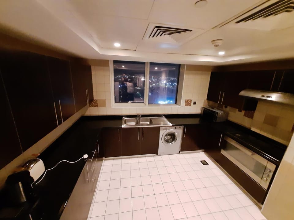 Blumont Capital Tower Apartment in Abu Dhabi