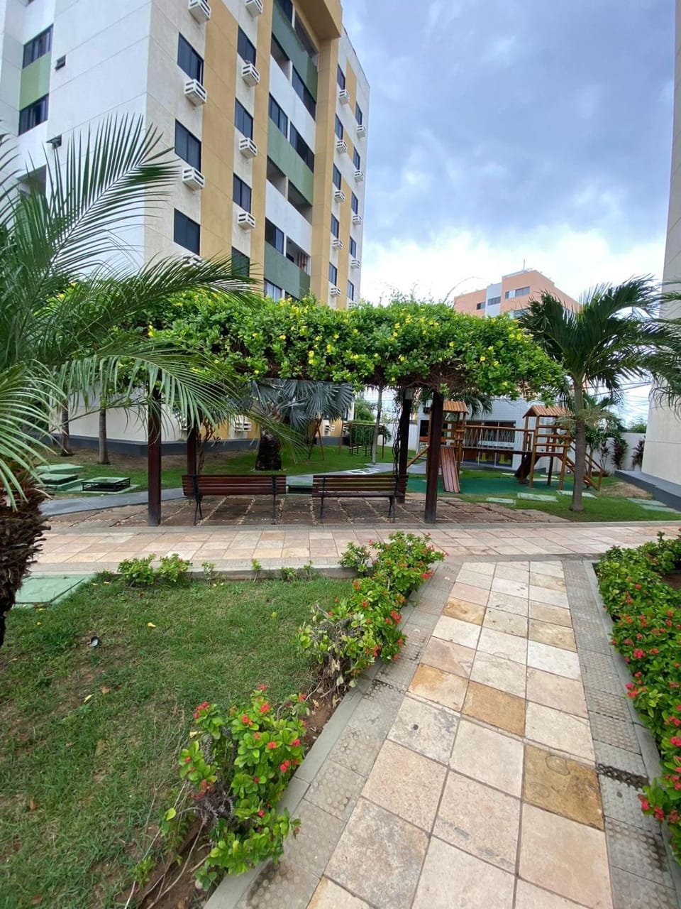 Apartamento em Mossoró com 2 quartos, piscina e garagem Apartment in Mossoró