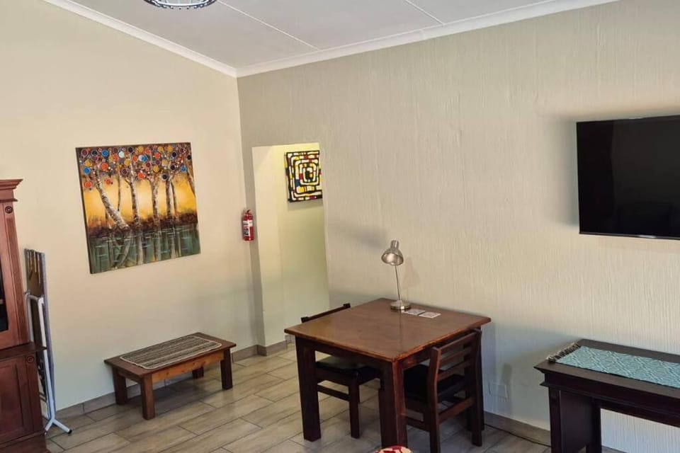 TV and multimedia, Dining area