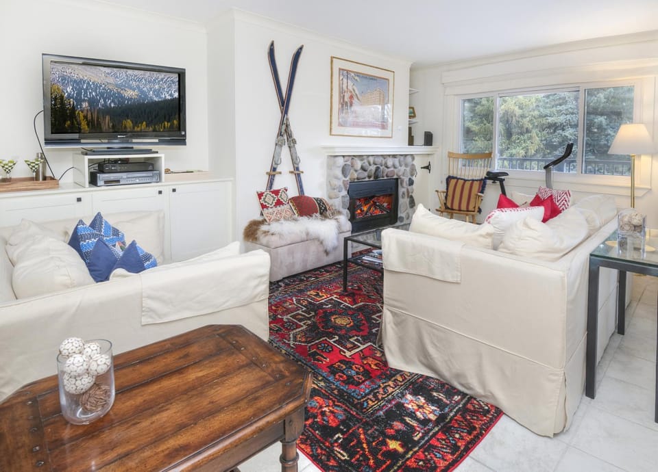 Vantage Point #307 condo Apartment in Vail