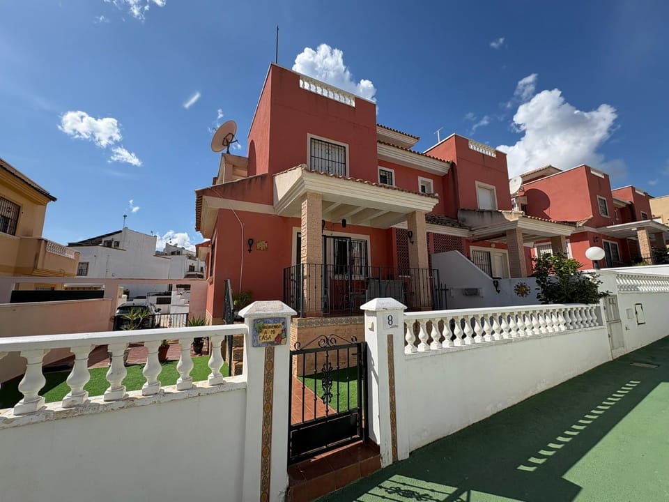 Casa de Paula House in Vega Baja del Segura
