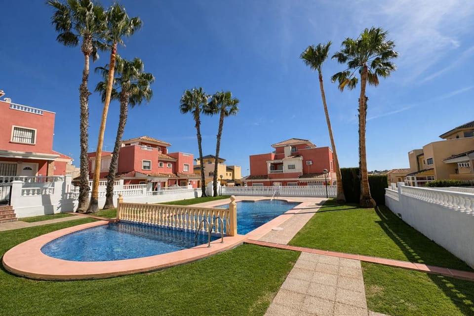 Casa de Paula House in Vega Baja del Segura