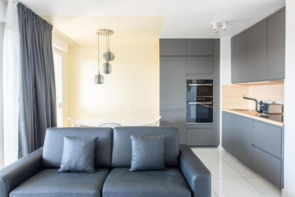 beautiful 2 bedroom apartment 40 min from Paris Apartment in Île-de-France
