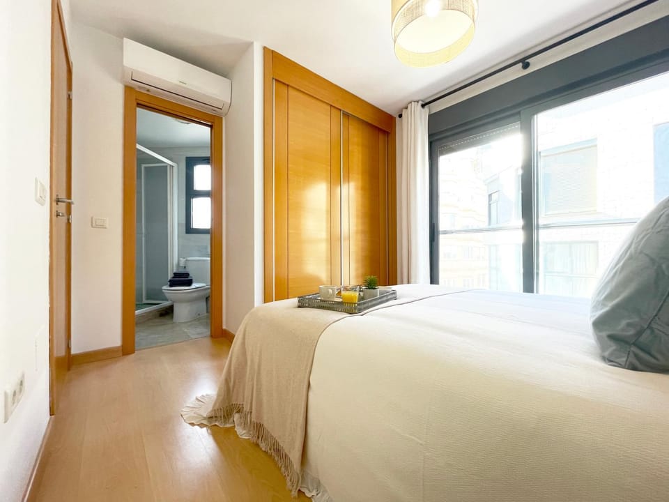Bed, Photo of the whole room, Bedroom, wardrobe