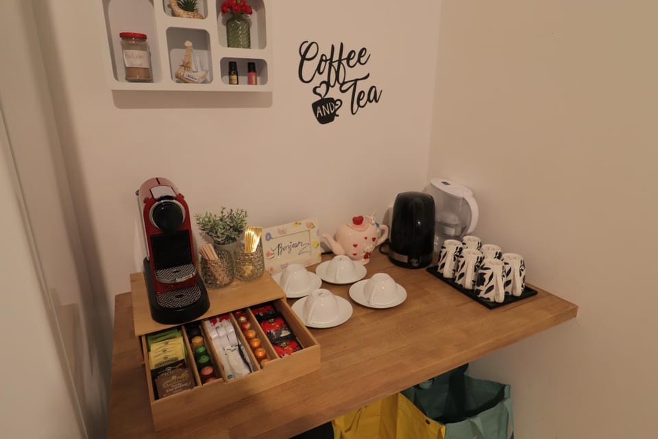 Coffee/tea facilities