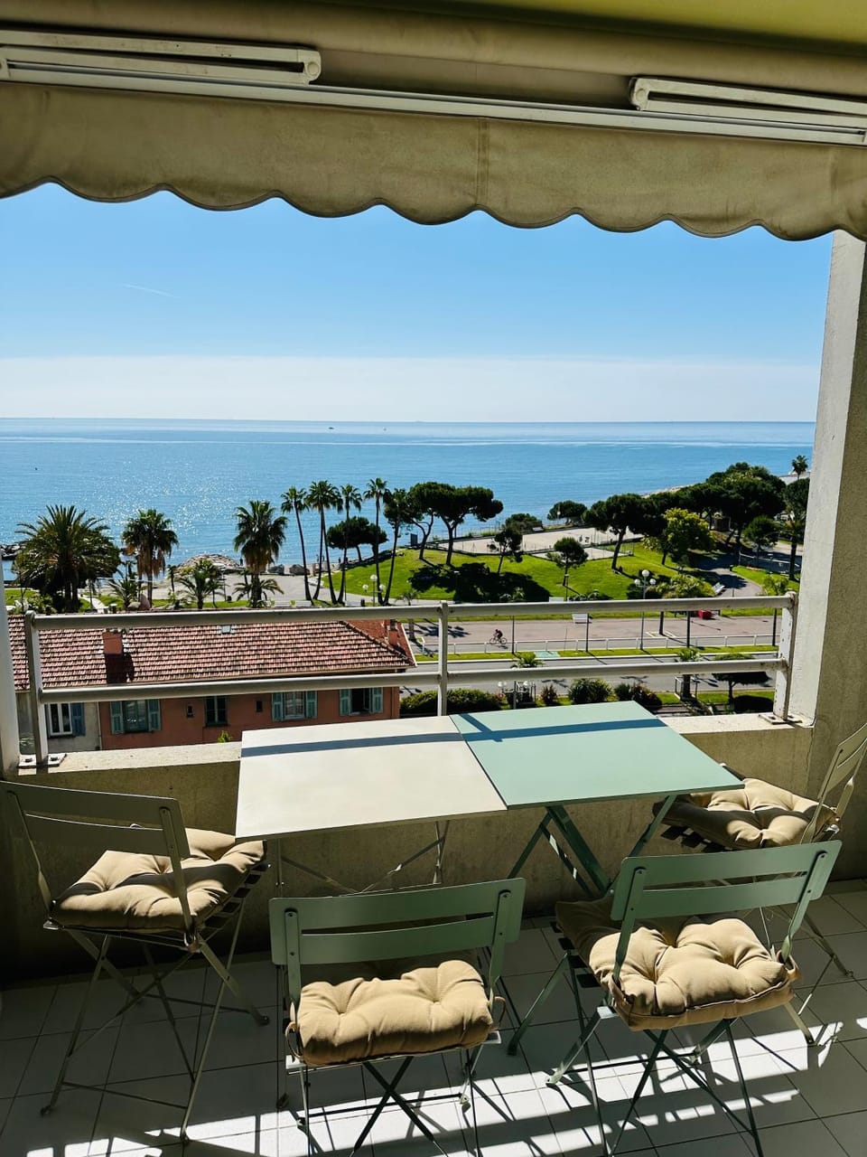 Cote d’Azur Charm, Studio Apartment with panoramic seaview in Nice Apartment in Nice